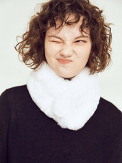 [SIGNATURE LINE] FAUX FUR RONNI NECK WARMER