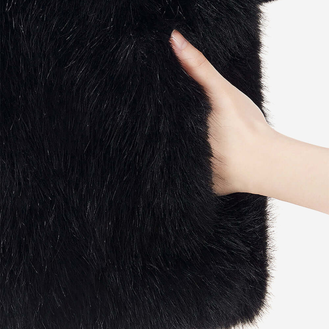 WOMEN'S FAUX FUR VAQUIRA SHORT JACKET